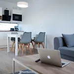 Semesterbostad Northon Z Widokiem Na Morze *