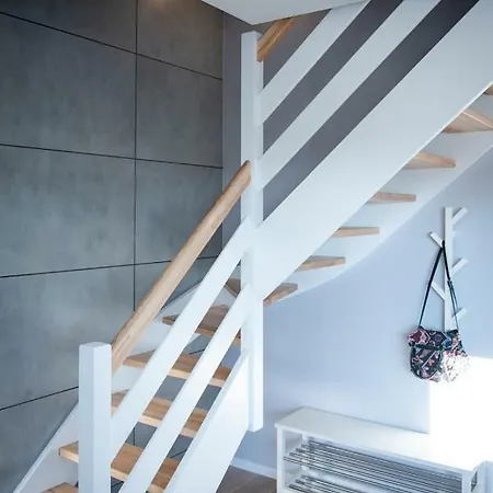 Northon Z Widokiem Na Morze Ferienhaus Trzęsacz
