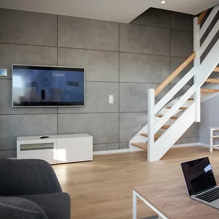 Northon Z Widokiem Na Morze Ferienhaus Trzęsacz