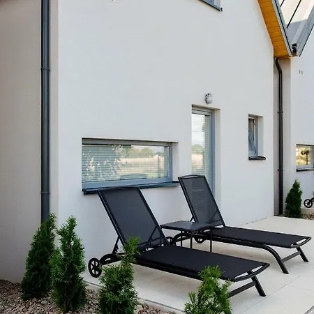 Northon Z Widokiem Na Morze Ferienhaus Trzęsacz