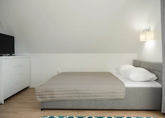 Northon Z Widokiem Na Morze Nyaraló